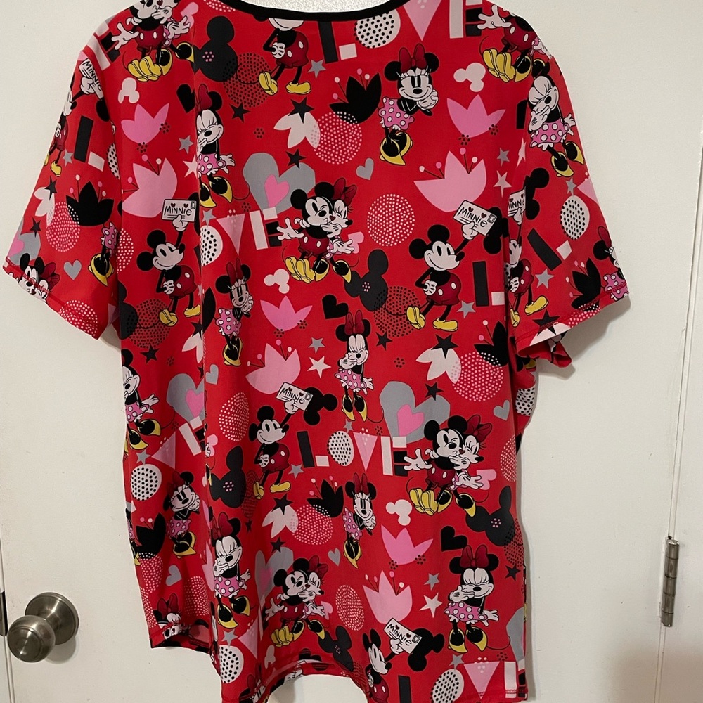 Disney MICKEY MINNIE Print Short sleeve Red pink Healthcare Nursing scrub top XL - Picture 6 of 6